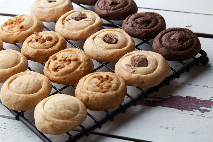 Mary Macleod's Signature Cookie Tin (24ct)